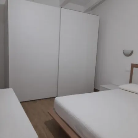 Con Piscina Privata Apartment *