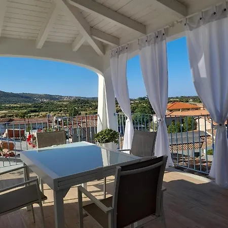 Con Piscina Privata * Budoni