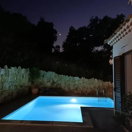 Con Piscina Privata Apartment