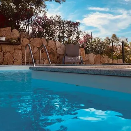 Con Piscina Privata Apartment Budoni