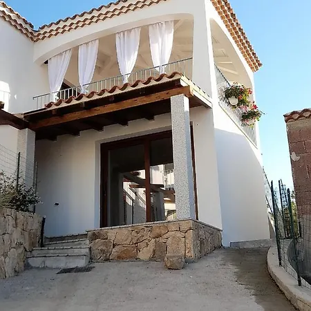 Con Piscina Privata *